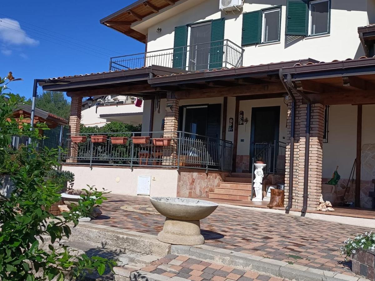 La taverna di Angela Amendolara Bagian luar foto