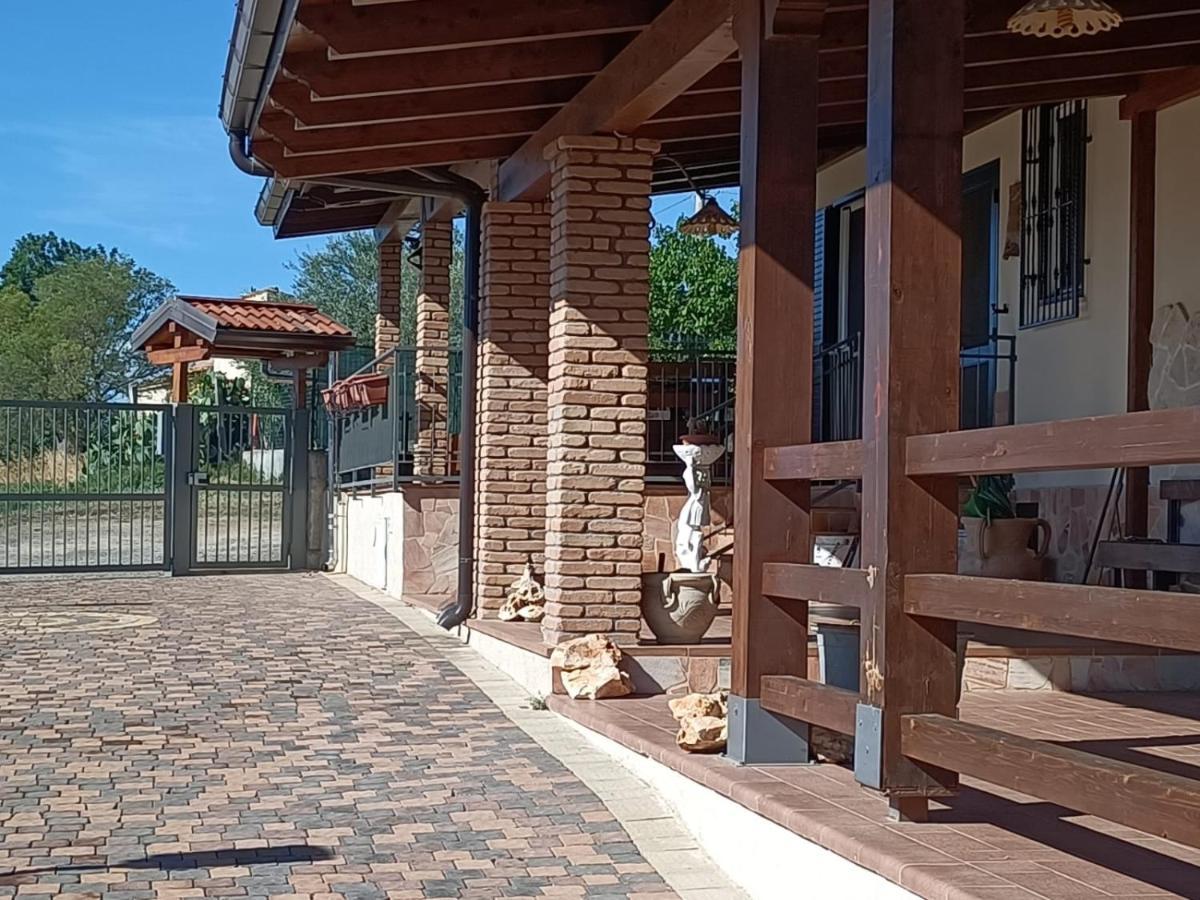 La taverna di Angela Amendolara Bagian luar foto