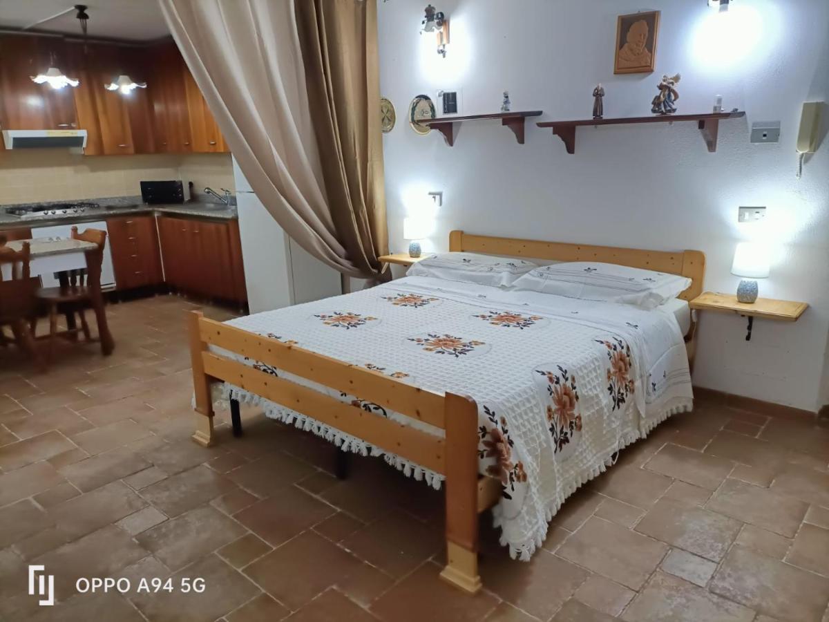 La taverna di Angela Amendolara Bagian luar foto